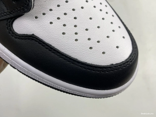 One Kick Retro 555088-010 1 (2014) White Black Jordan Air 0802